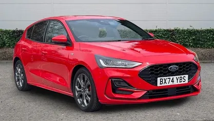 Used Ford Focus ST-Line 125 HP (91 kW) 2024 Red Hatchback