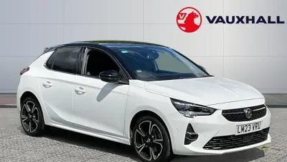 Used Vauxhall Corsa Ultimate 101 HP (74 kW) 2023 White Hatchback