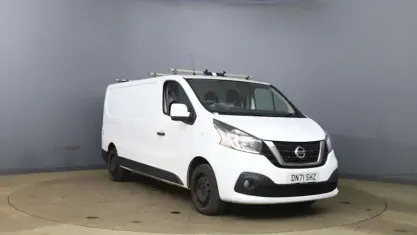 Used Nissan NV300 Acenta 120 HP (88 kW) 2021 White Van