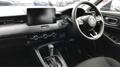 Używany Honda HR-V Elegance 131 KM (96 kW) 2023 Biały SUV