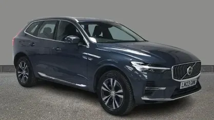 Used Volvo XC60 Core 349 HP (256 kW) 2022 SUV