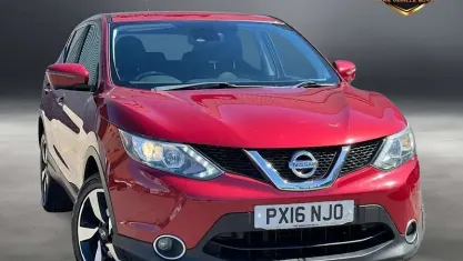Usado Nissan Qashqai N-Connecta 110 HP (80 kW) 2017 SUV