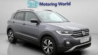 Usado VW T-Cross Black Edition 110 HP (80 kW) 2023 Cinzento SUV