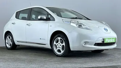 Used Nissan Leaf Acenta 80 kW (109 HP) 2017 White Hatchback