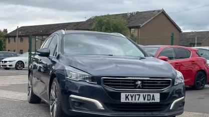 Used Peugeot 508 SW GT 181 HP (133 kW) 2017 Blue Estate