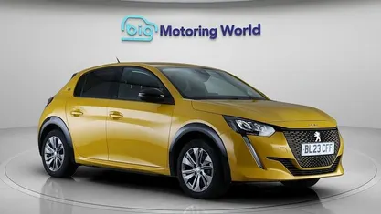 Used Peugeot e-208 Allure+ 100 kW (136 HP) 2023 Hatchback