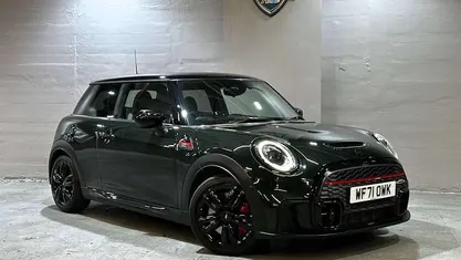 Used Mini John Cooper Works Hatch 231 HP (169 kW) 2021 Green Hatchback