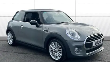 Used Mini Cooper Hatch 136 HP (100 kW) 2017 Hatchback