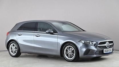 Używany Mercedes A180 SE 116 KM (85 kW) 2019 Szary Hatchback