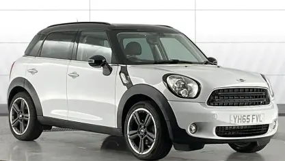 Used Mini Cooper Countryman 122 HP (89 kW) 2015 White SUV