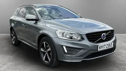 Used Volvo XC60 R-Design 220 HP (161 kW) 2017 SUV