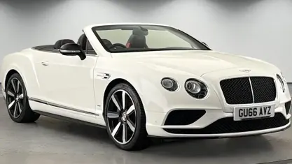 Usado Bentley Continental GT Convertible Mulliner 529 HP (389 kW) 2016 Branco Cabrios