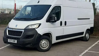 Used Peugeot Boxer 140 HP (102 kW) 2022 White Van