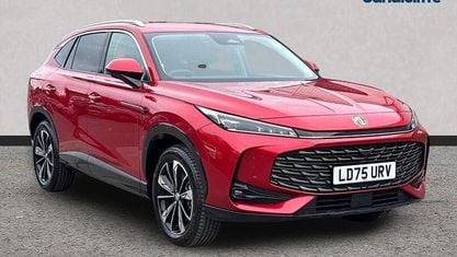 Używany MG HS Trophy 224 KM (164 kW) 2024 Czerwony SUV