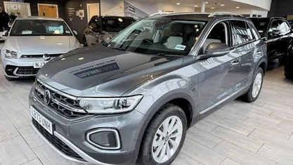 Used VW T-Roc Style 150 HP (110 kW) 2025 SUV