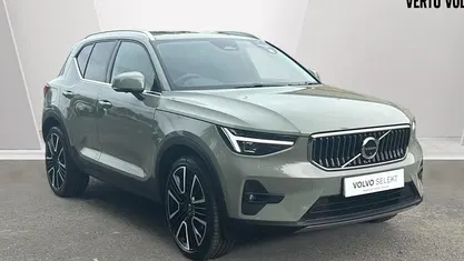 Used 2025 Volvo XC40 Ultra SUV | £32,054 (Fair price)