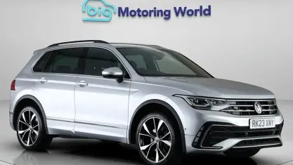 Używany VW Tiguan R-line 245 KM (180 kW) 2023 Srebrny SUV
