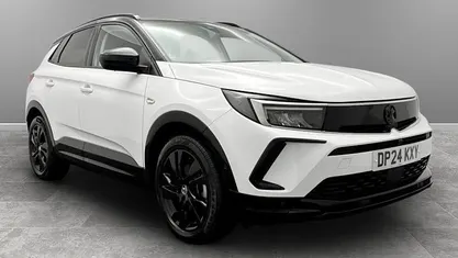 Used Vauxhall Grandland X 224 HP (164 kW) 2024 SUV