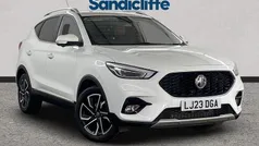 Solid arctic white Used 2022 MG ZS Exclusive Sedan | £14,282 (Fair price)