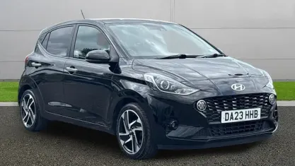 Used Hyundai i10 Premium 67 HP (49 kW) 2023 Black Hatchback
