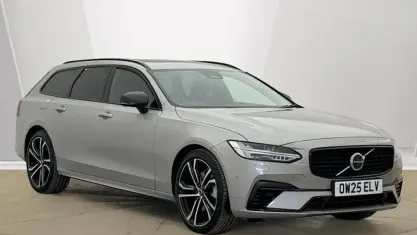 Usado Volvo V90 Ultra 455 HP (334 kW) 2025 Prateado Carrinha