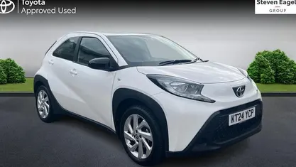 Used Toyota Aygo X PURE 72 HP (52 kW) 2025 SUV