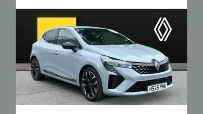 Used Renault Clio Techno 90 HP (66 kW) 2025 Grey Hatchback