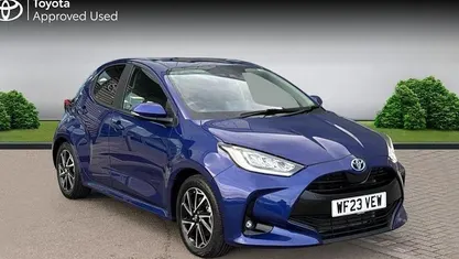 Used 2025 Toyota Yaris Hybrid Design Hatchback | £18,490 (Super price)