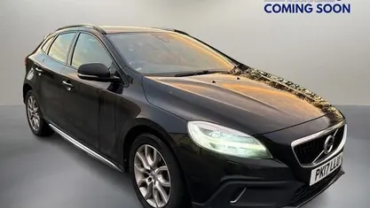 Used Volvo V40 Pro 152 HP (111 kW) 2019 Hatchback