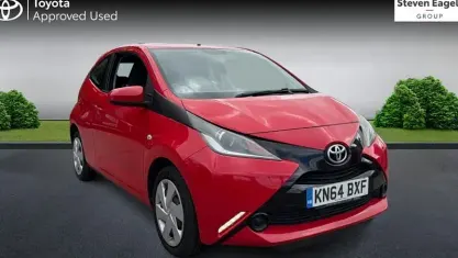 Used Toyota Aygo X-play 69 HP (50 kW) 2018 Hatchback