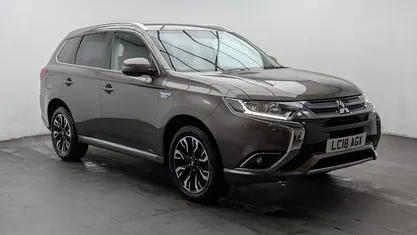 Brown Used 2018 Mitsubishi Outlander P-HEV Estate | £10,650 (Good price)