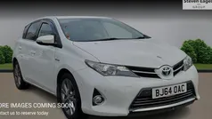 Used 2014 Toyota Auris Hybrid Hatchback | £9,128 (Fair price)