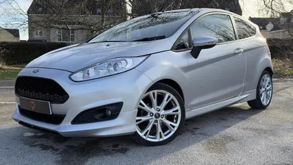 Used Ford Fiesta Zetec 125 HP (91 kW) 2016 Hatchback