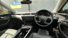 Used 2022 Audi e-tron Advanced SUV | £20,790 (Good price)