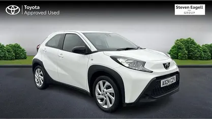 Used Toyota Aygo X PURE 72 HP (52 kW) 2025 SUV