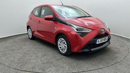 Gebraucht Toyota Aygo X-play 72 PS (52 kW) 2020 Kleinwagen