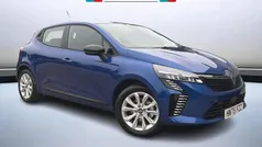 Used 2025 Renault Clio V Evolution Hatchback | £18,699 (Fair price)