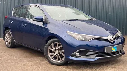 Used Toyota Auris 116 HP (85 kW) 2016 Hatchback
