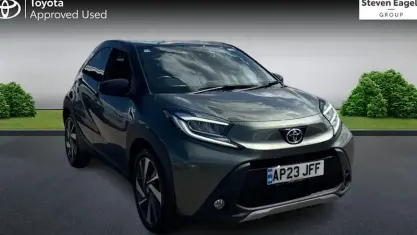 Used Toyota Aygo X 72 HP (52 kW) 2023 Green SUV