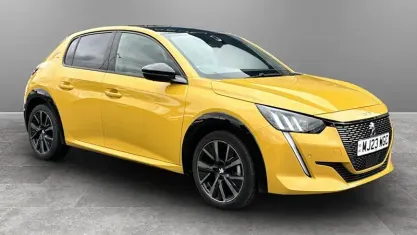 Used Peugeot 208 GTi 102 HP (75 kW) 2023 Yellow Hatchback