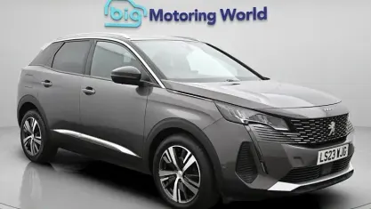 Gebraucht Peugeot 3008 Allure+ 131 PS (96 kW) 2023 Grau SUV