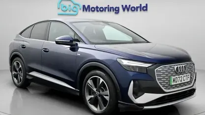 Begagnad Audi Q4 Sportback e-tron S-Line 150 kW (204 HK) 2023 Blå SUV