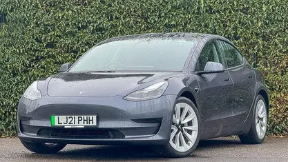 Grey Used 2021 Tesla Model 3 Standard Range Sedan | £18,295 (Fair price)