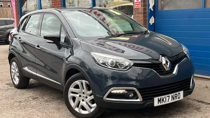 Used Renault Captur Dynamique 90 HP (66 kW) 2016 SUV