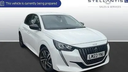 Used Peugeot 208 Allure+ 102 HP (75 kW) 2023 Hatchback