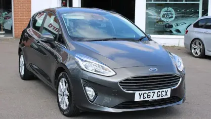 Used Ford Fiesta Zetec 86 HP (63 kW) 2017 Grey Hatchback