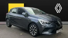 Used 2021 Renault Clio V Iconic Hatchback | £12,058 (Fair price)