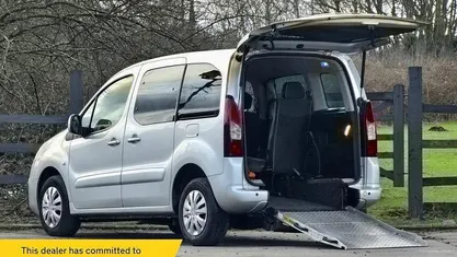 Used Citroën Berlingo Feel 100 HP (73 kW) 2017 MPV