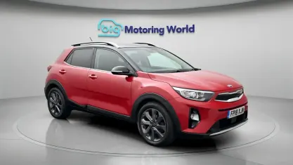 Used Kia Stonic First Edition 110 HP (80 kW) 2017 Red SUV