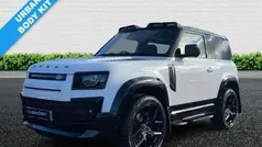 Used 2025 Land Rover Defender SE Dynamic SUV | £57,995 (Super price)